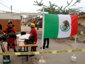 Poder Aéreo FAV y enlaces S.A.R. Lara UCC-ONU.... En conjunto con el Grupo de Tareas Mixto 1A de Protección Civil Nacional Más de 17 países coordinaron el envío de personal especializado. Brigadas de rescate y unidades caninas de naciones como El Salvador, México ,UME Colombia, España (UME), Costa Rica, Argentina, Uruguay  Estados Unidos