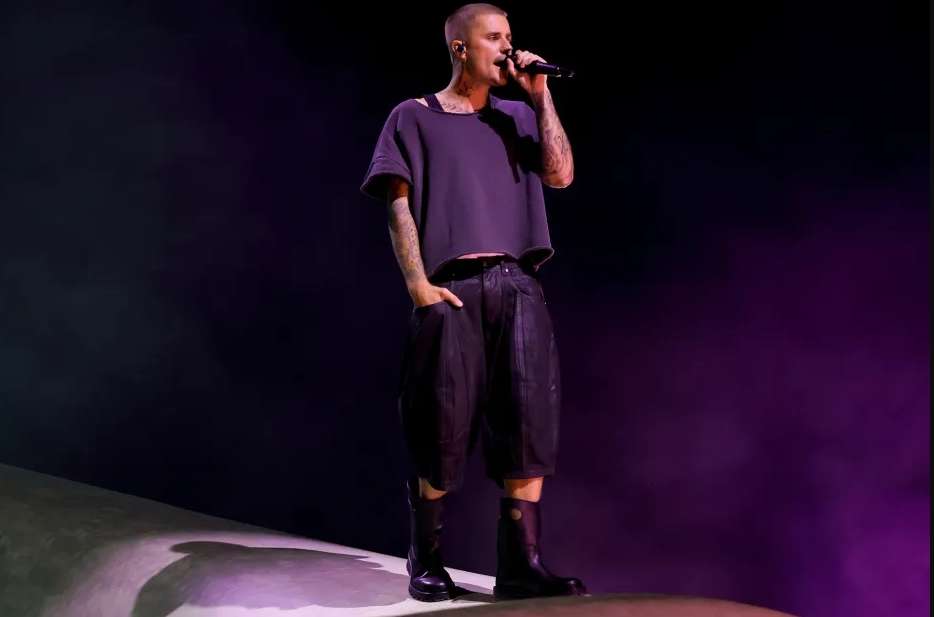 Justin Bieber es captado en un estudio de Los Ángeles avivando rumores de un nuevo álbum pop